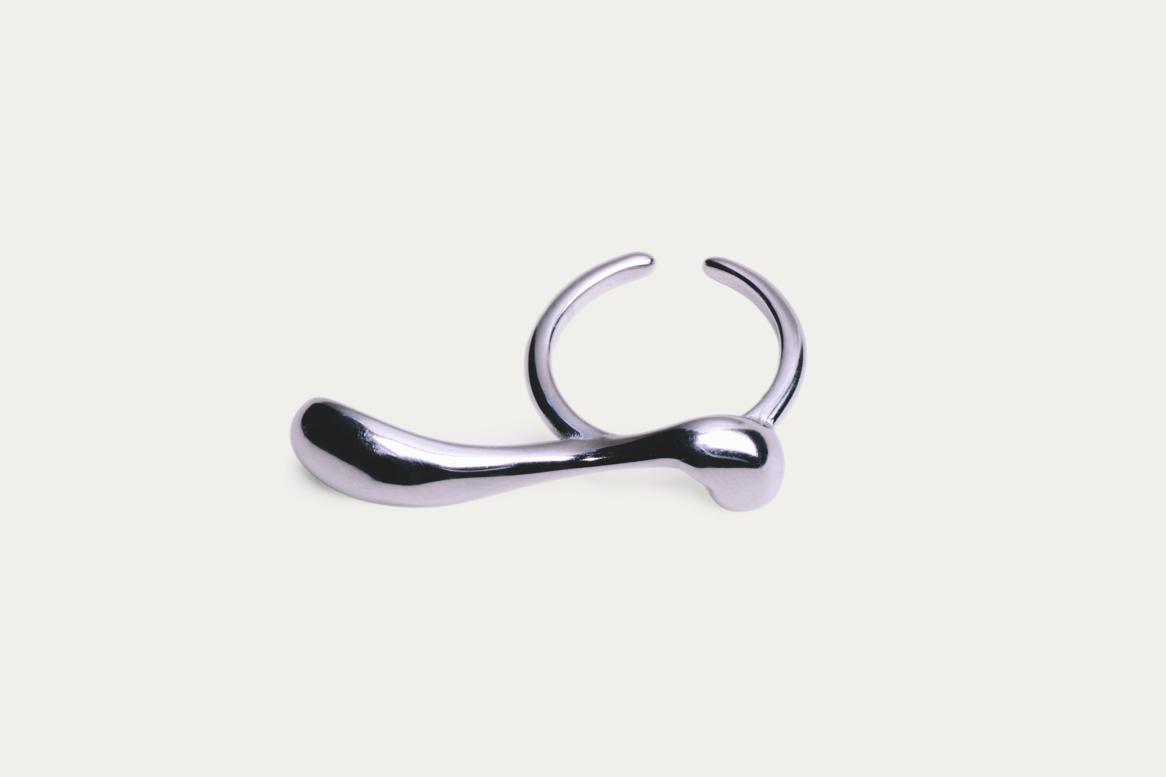 Onike (Long‑Tailed Ring)